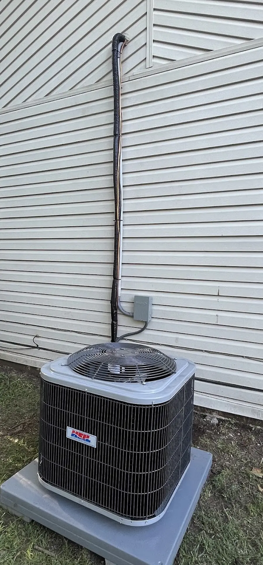 New outdoor air conditioning unit with its line set